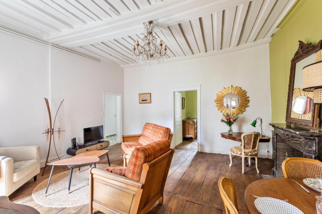Dame De Coeur - Appartement Spacieux En Plein Centre Historique Rennes Esterno foto