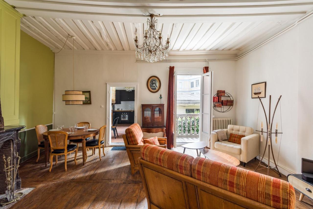Dame De Coeur - Appartement Spacieux En Plein Centre Historique Rennes Esterno foto