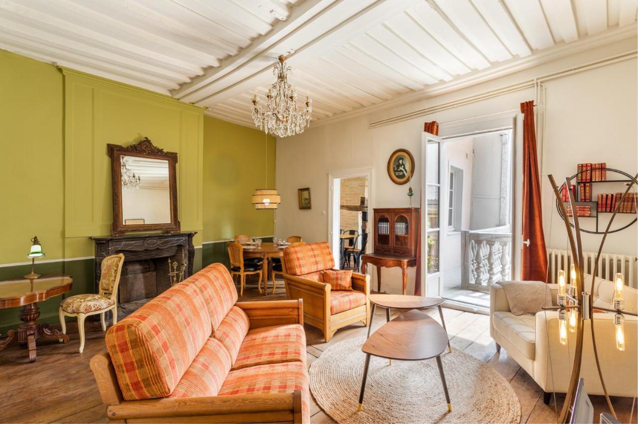 Dame De Coeur - Appartement Spacieux En Plein Centre Historique Rennes Esterno foto