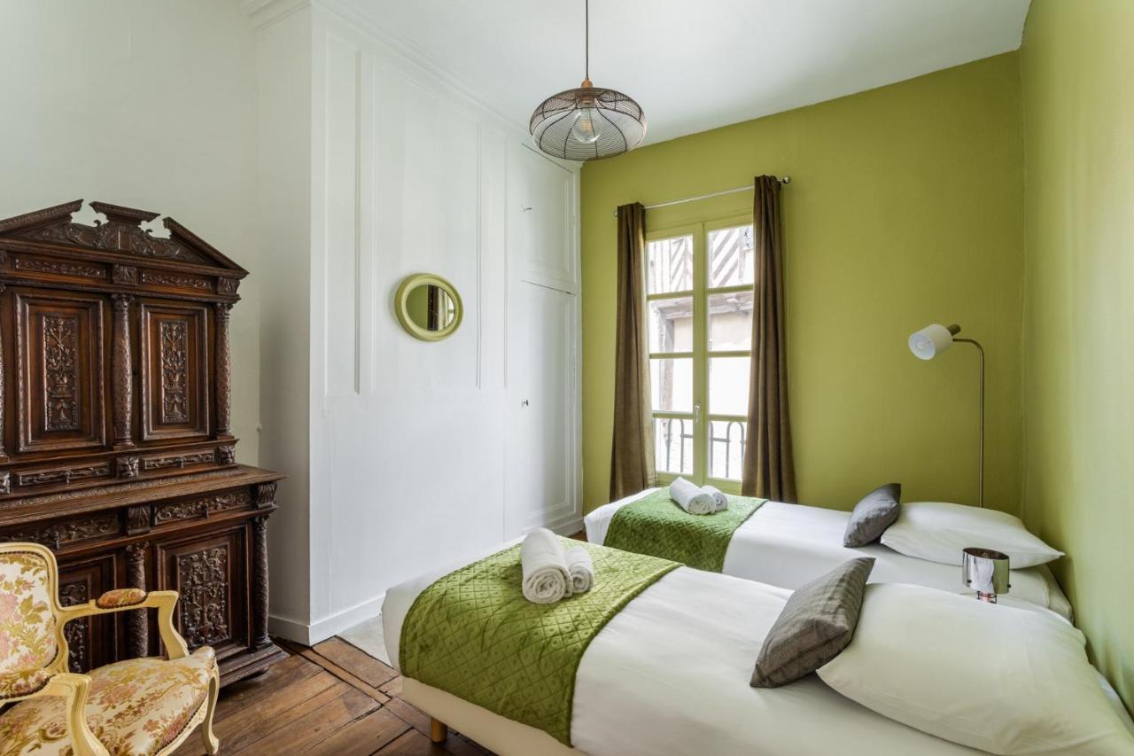 Dame De Coeur - Appartement Spacieux En Plein Centre Historique Rennes Esterno foto