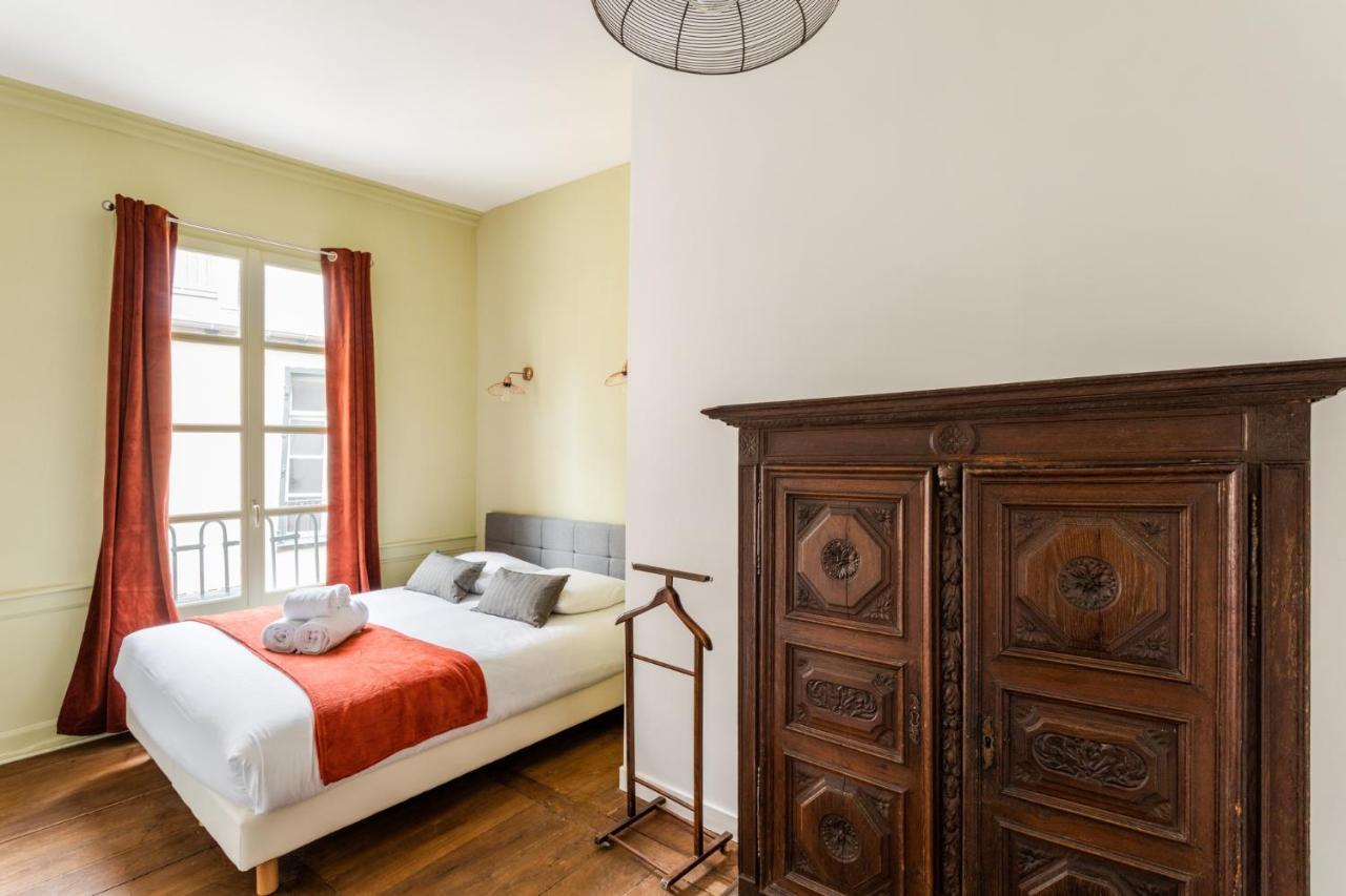Dame De Coeur - Appartement Spacieux En Plein Centre Historique Rennes Esterno foto
